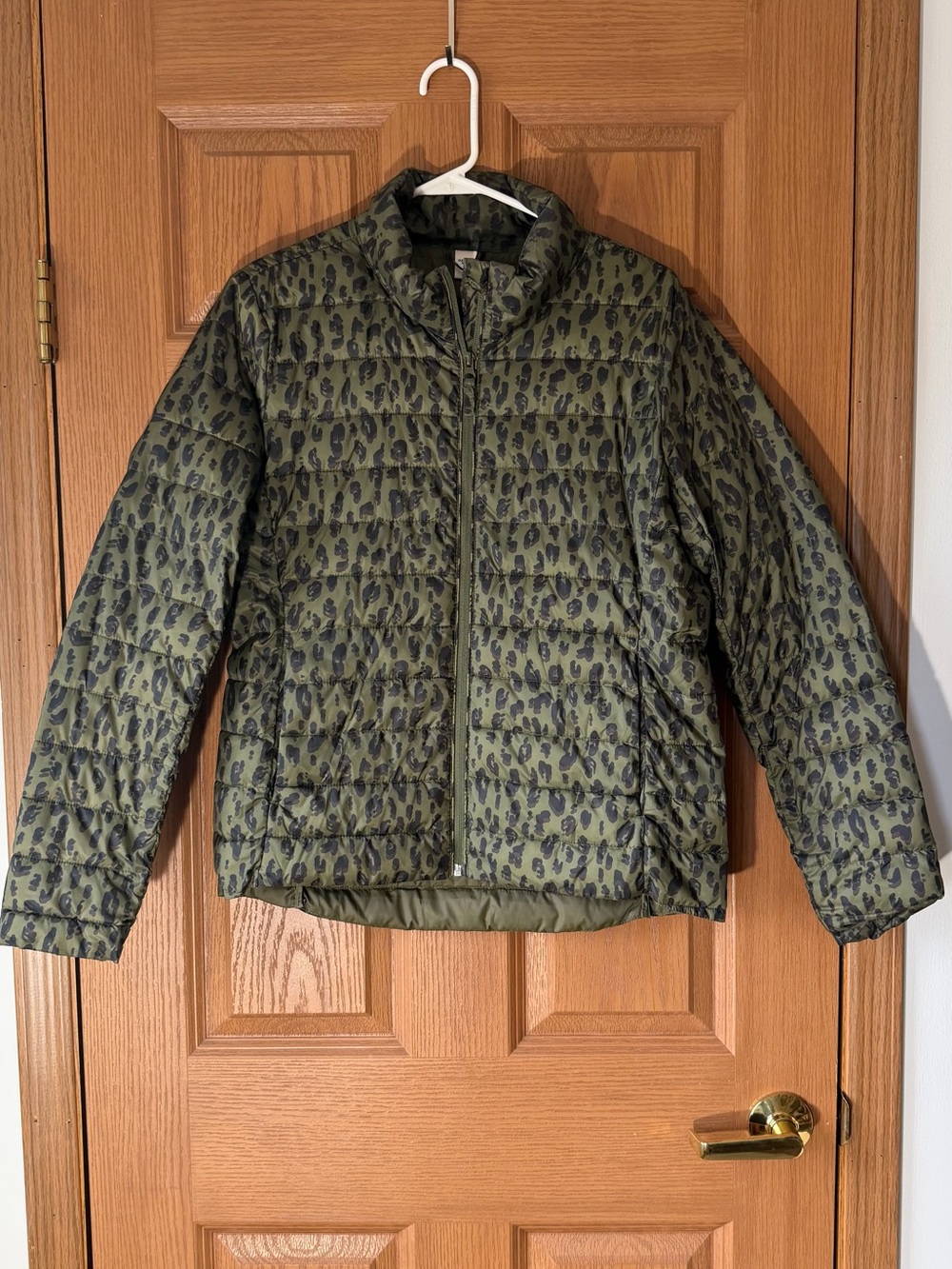 Old Navy Olive Green Quilted Puffer Jacket with Dark Print Accents